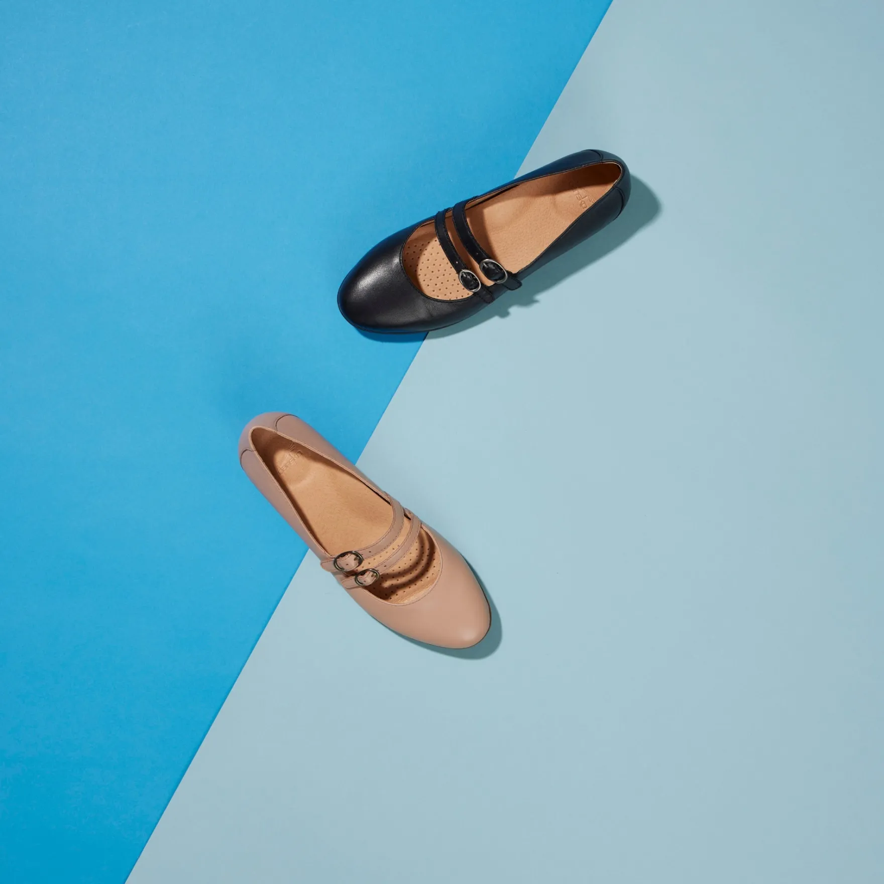 Dansko Leeza>Women Flats|Mary Janes