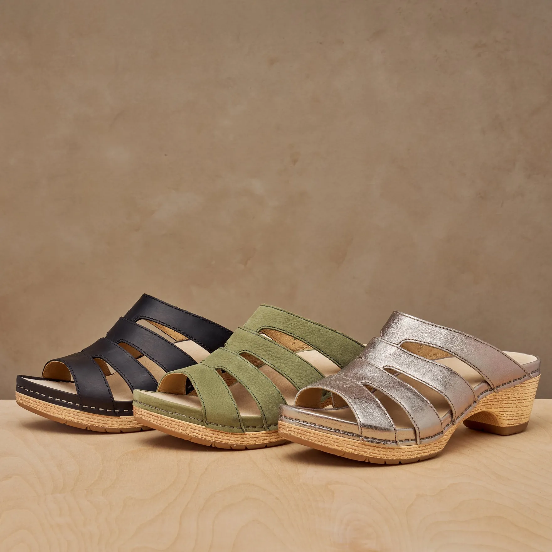 Dansko Lyndi>Women Sandals|Mules / Slip-Ons