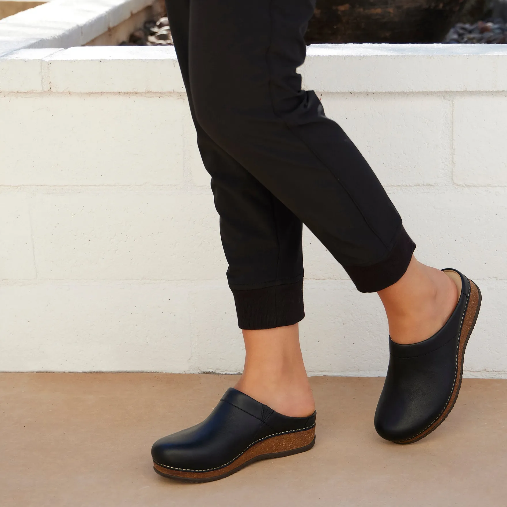Dansko Mariella>Women Clogs|Mules / Slip-Ons