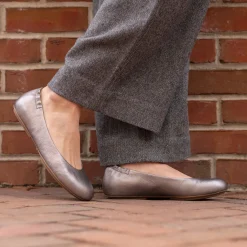 Dansko Mollie>Women Flats