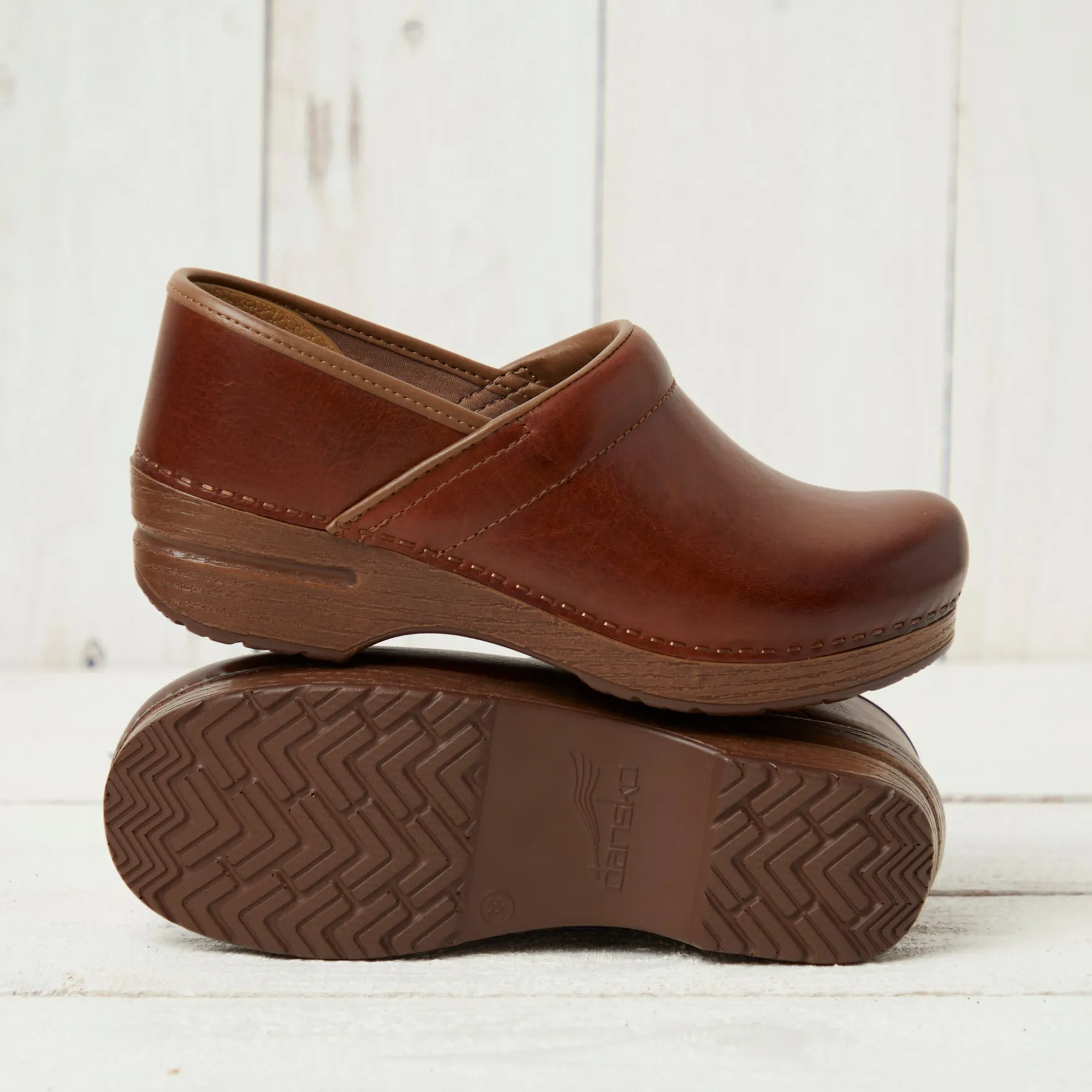Dansko Professional>Women Clogs