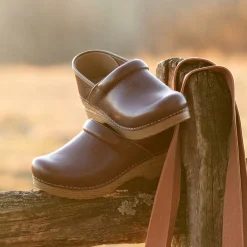 Dansko Professional>Women Clogs