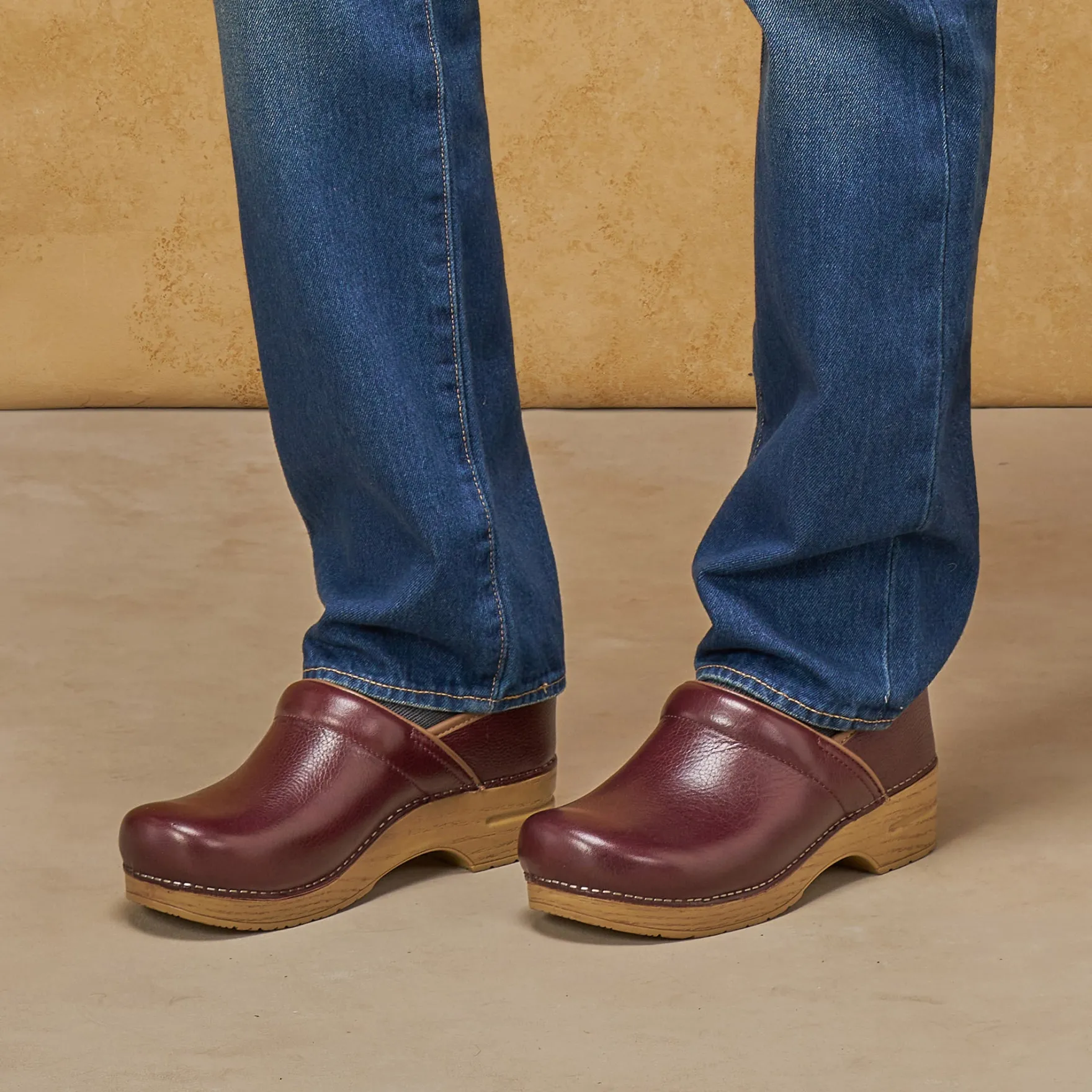 Dansko Professional Mens> Clogs