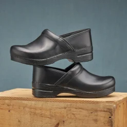 Dansko Professional Mens> Clogs