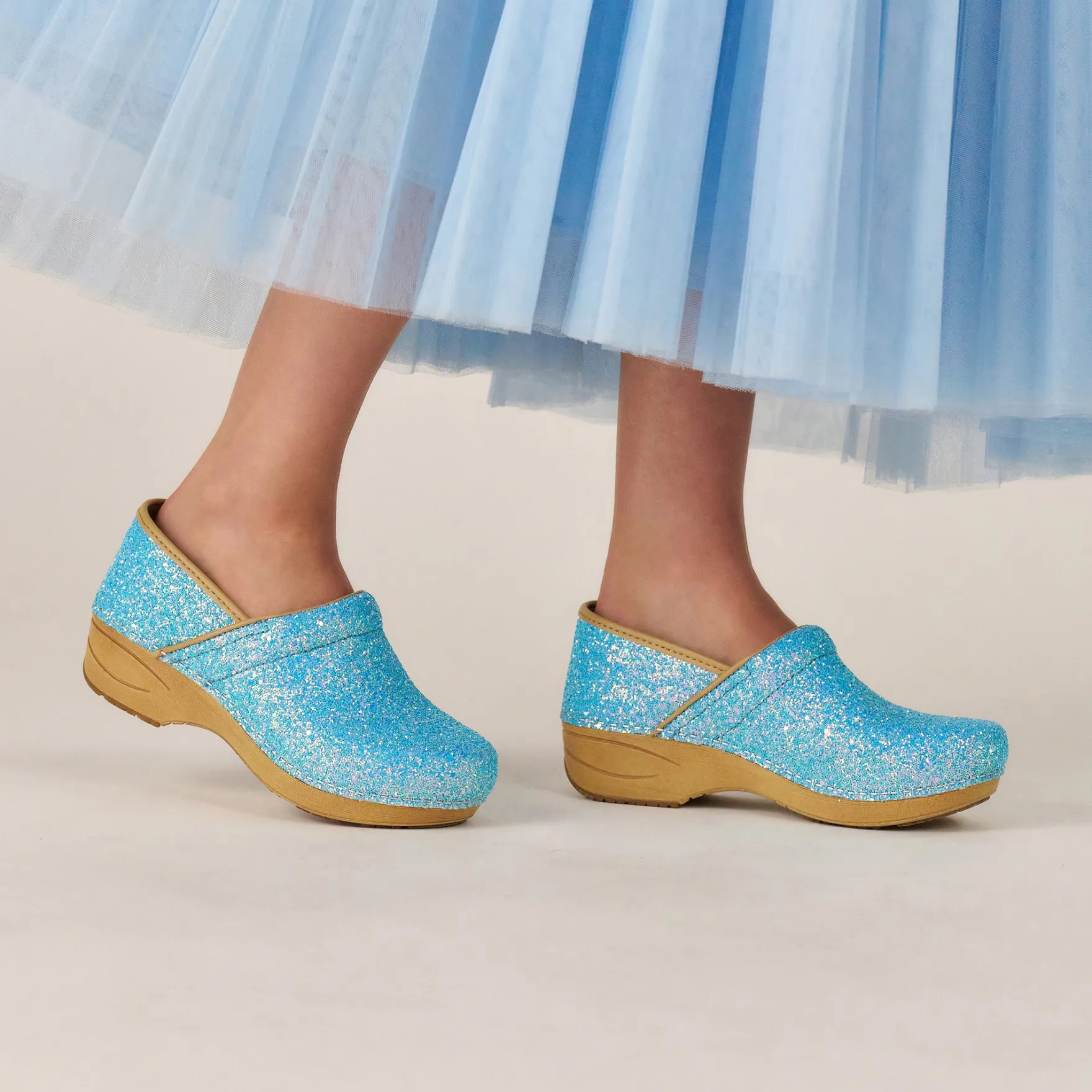 Dansko Wide XP 2.0>Women Clogs|Wide