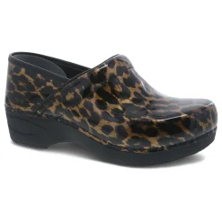 Dansko Wide XP 2.0>Women Wide|Clogs