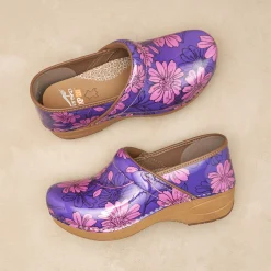 Dansko XP 2.0>Women Clogs