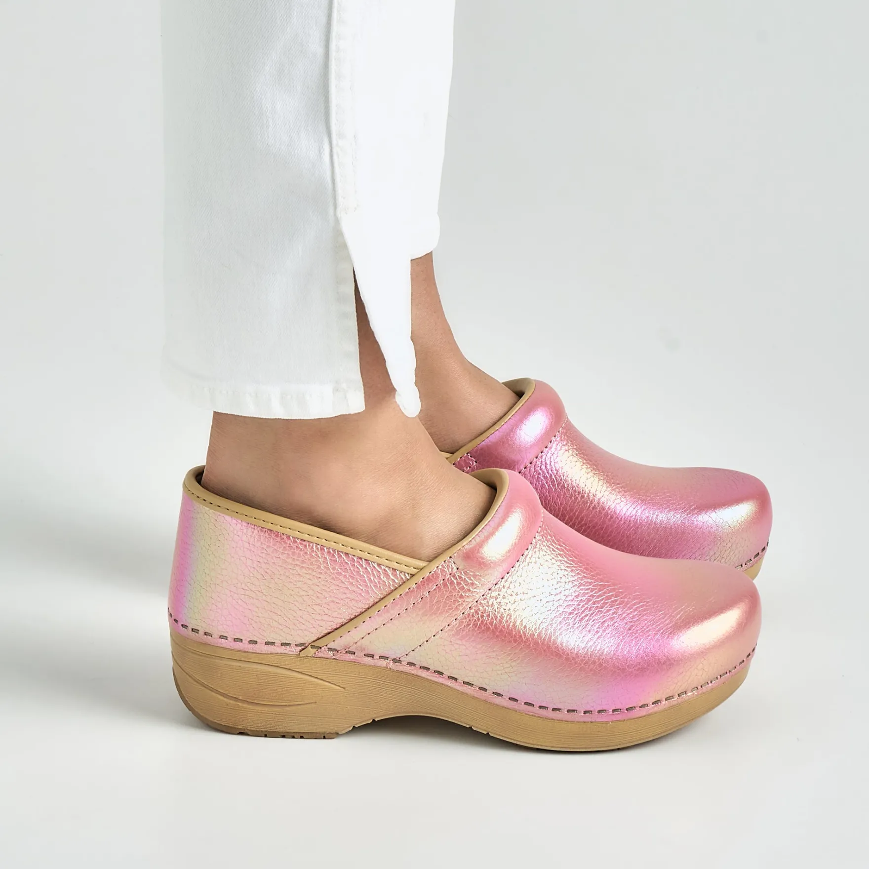 Dansko XP 2.0>Women Clogs
